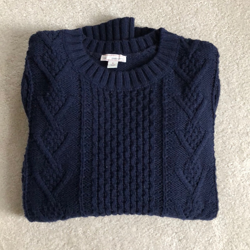 Gap navy sweater