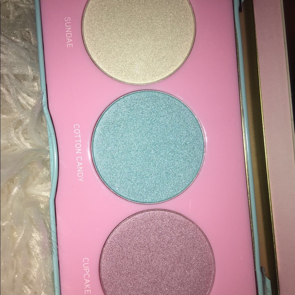 BEAUTY CREATIONS SWEET GLOW - Picture 6 of 6