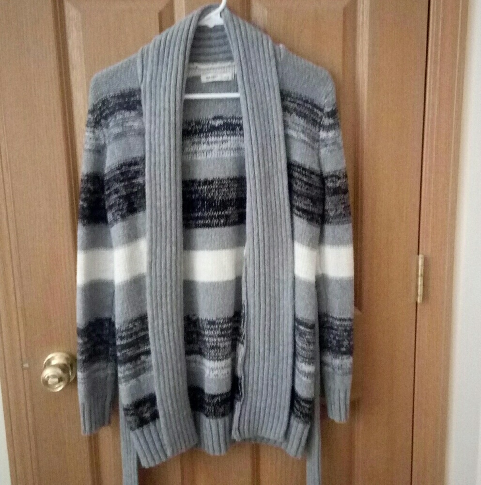 **2/$20**Old Navy Sweater Cardigan Size Small