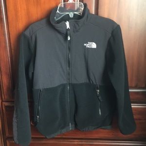 Used boys North Face Denali Jacket, black