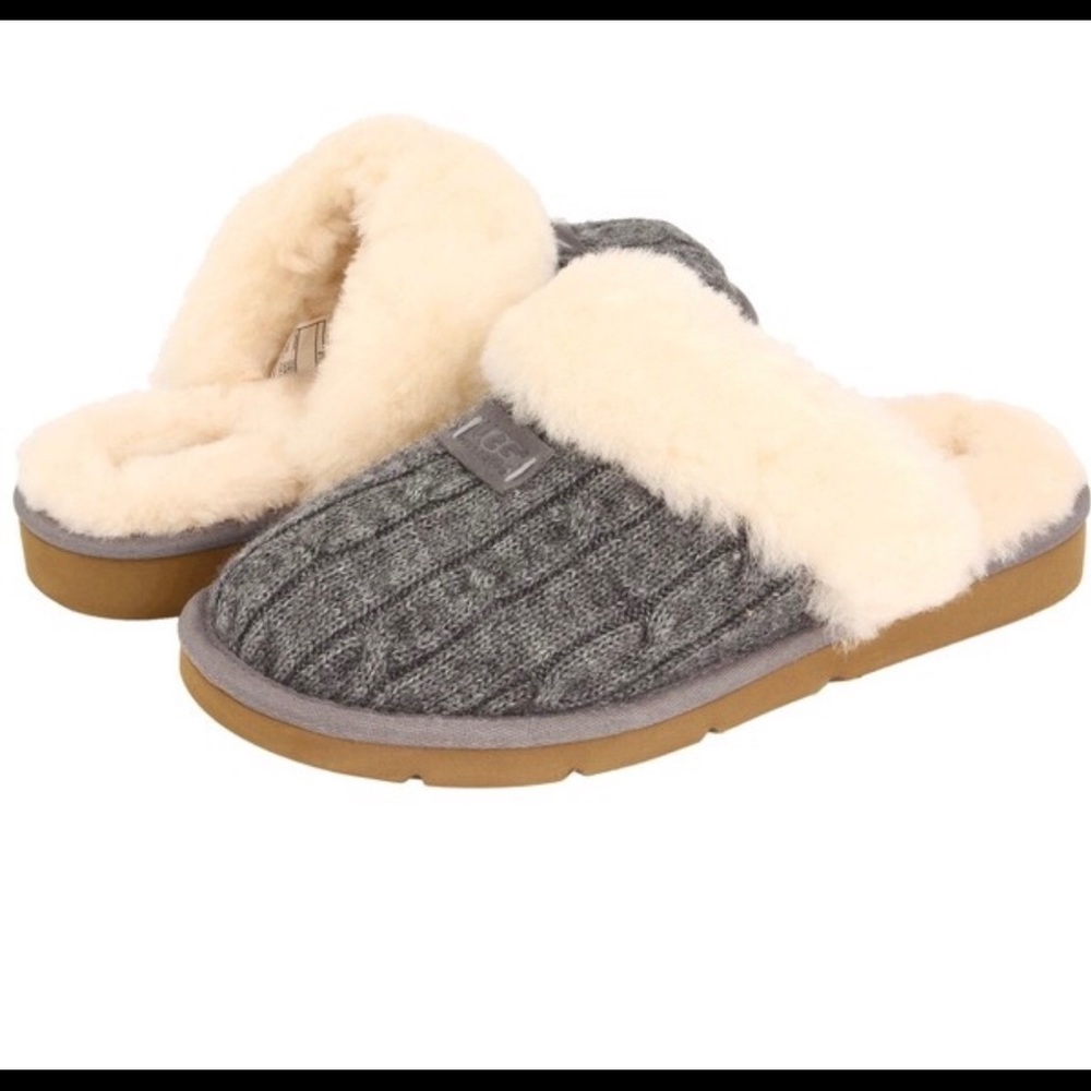 Knitted ugg slippers