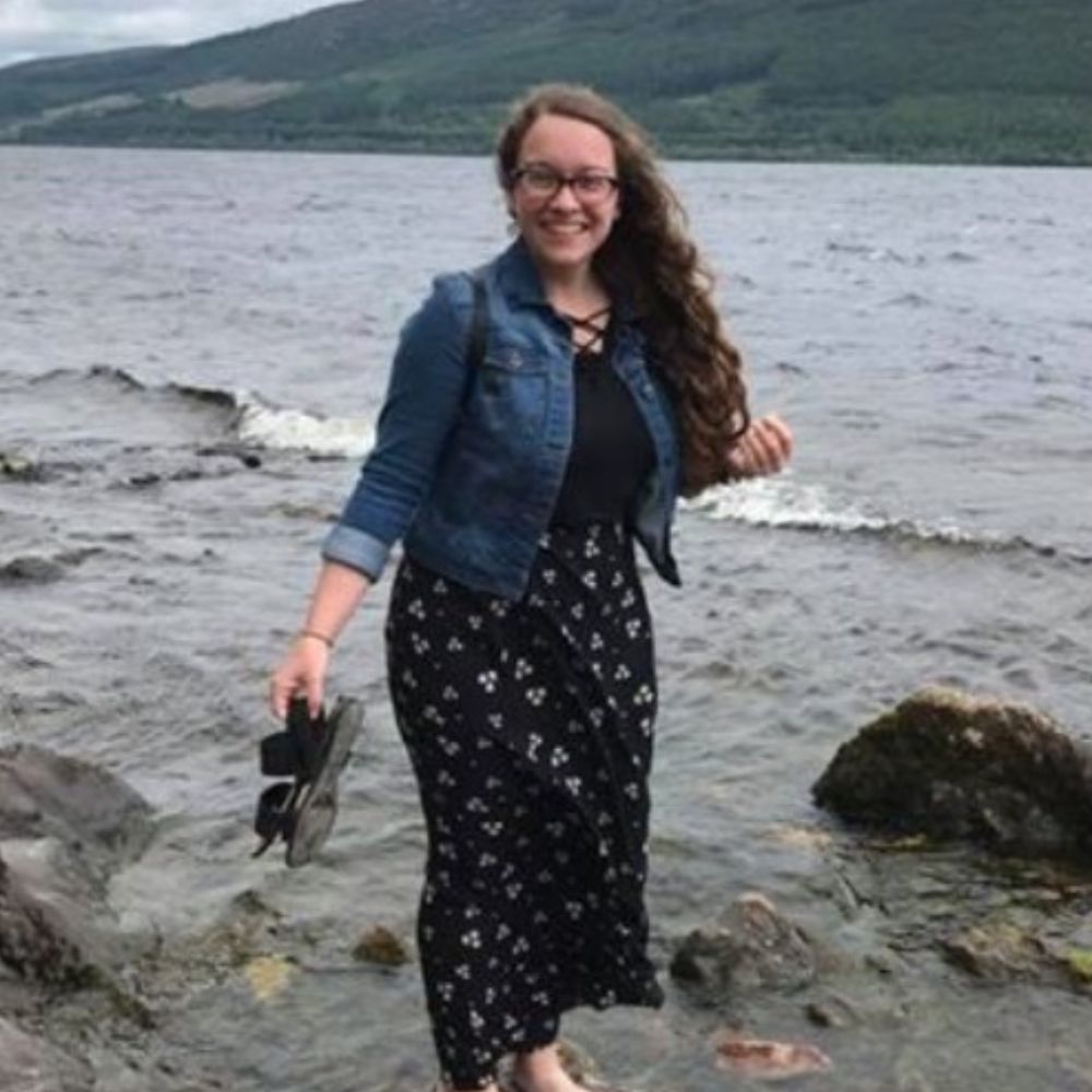 Meet your Posher, Rebecca