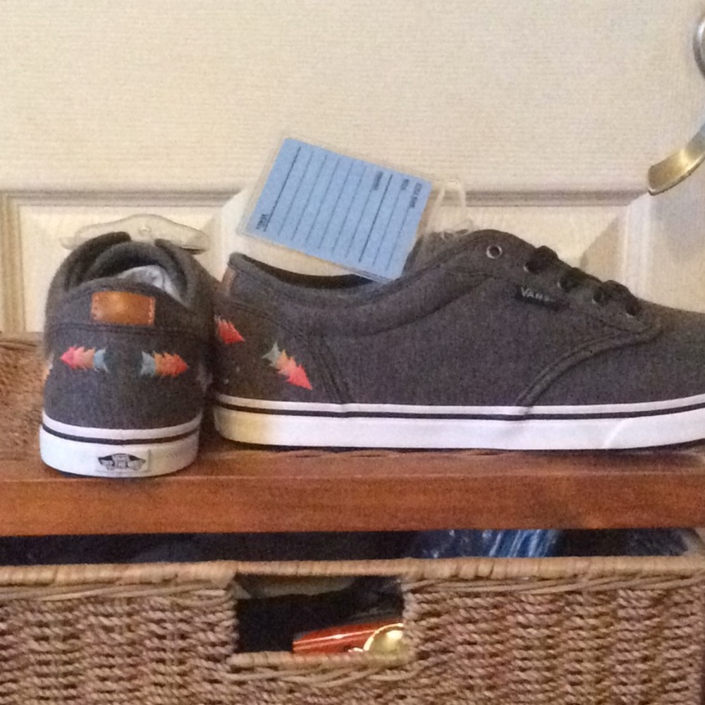 Size 9 Grey Vans with Arrow Pastel