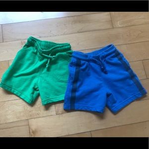 2 Cat & Jack Shorts in 18M