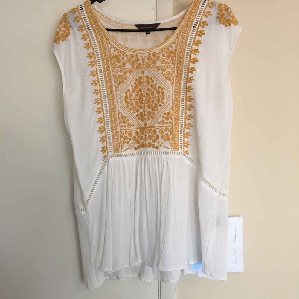 Ranna Gill (Anthropologie) embroidered top, size 6