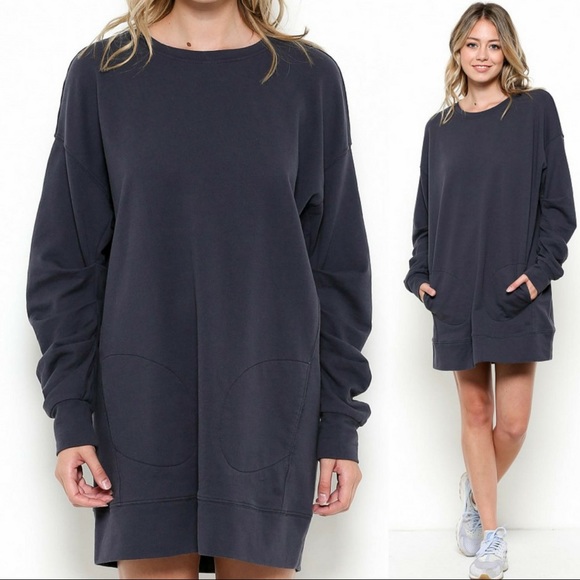 🆕Oversized Sweatshirt Dress with Pockets - Picture 3 of 3
