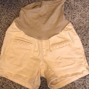 Maternity shorts