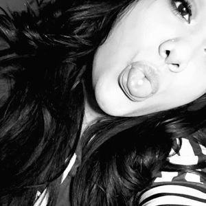 Meet your Posher, Diana