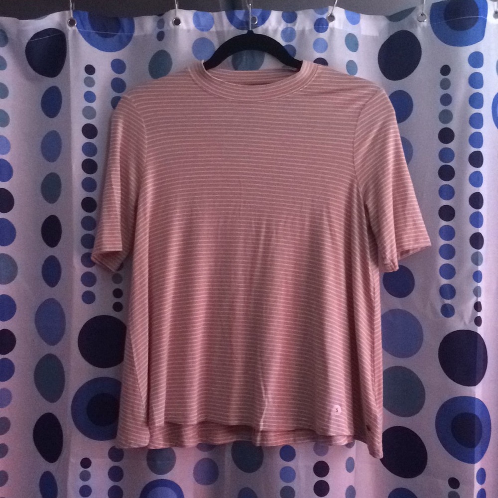 American eagle open back shirt