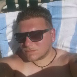 Meet your Posher, Travis