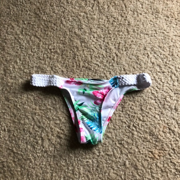 Floral bikini bottom - Picture 1 of 1
