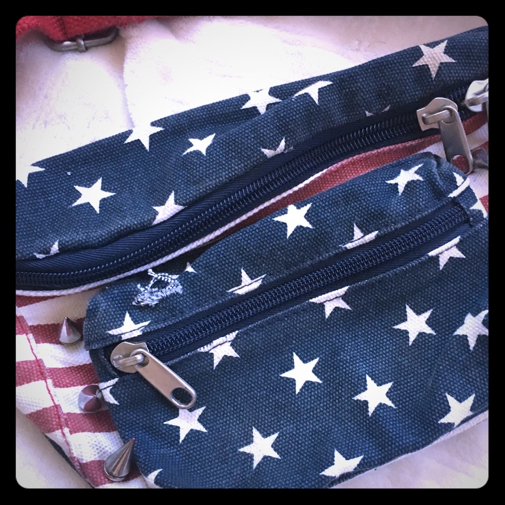 FANNYPACK! Distressed, USA Theme - Picture 1 of 5