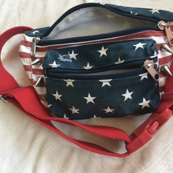 FANNYPACK! Distressed, USA Theme - Picture 2 of 5