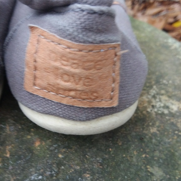 Slide on shoes - Picture 2 of 3