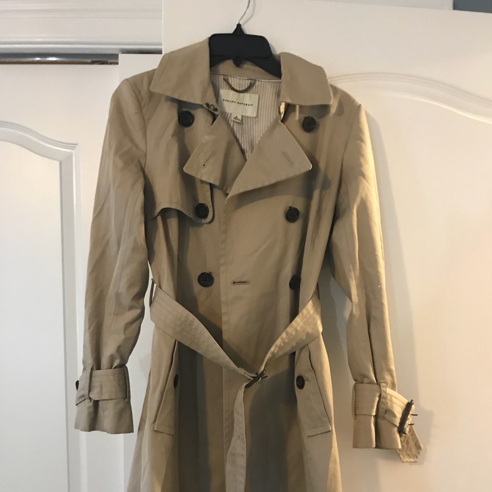 Banana Republic almost new trench coat.