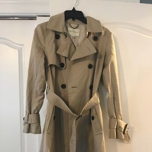 Banana Republic almost new trench coat.