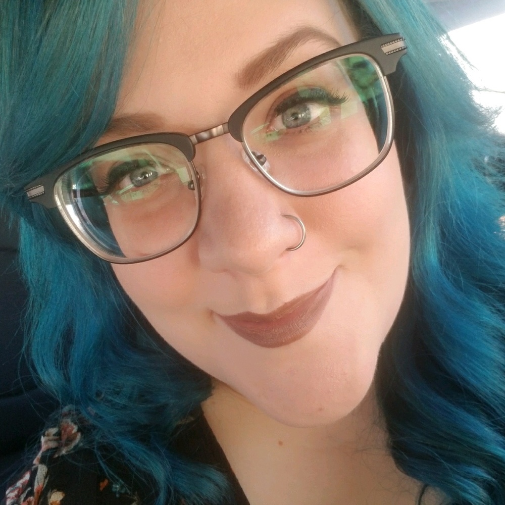 Meet your Posher, Marie