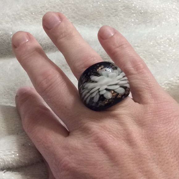 Glass rings - Picture 6 of 6