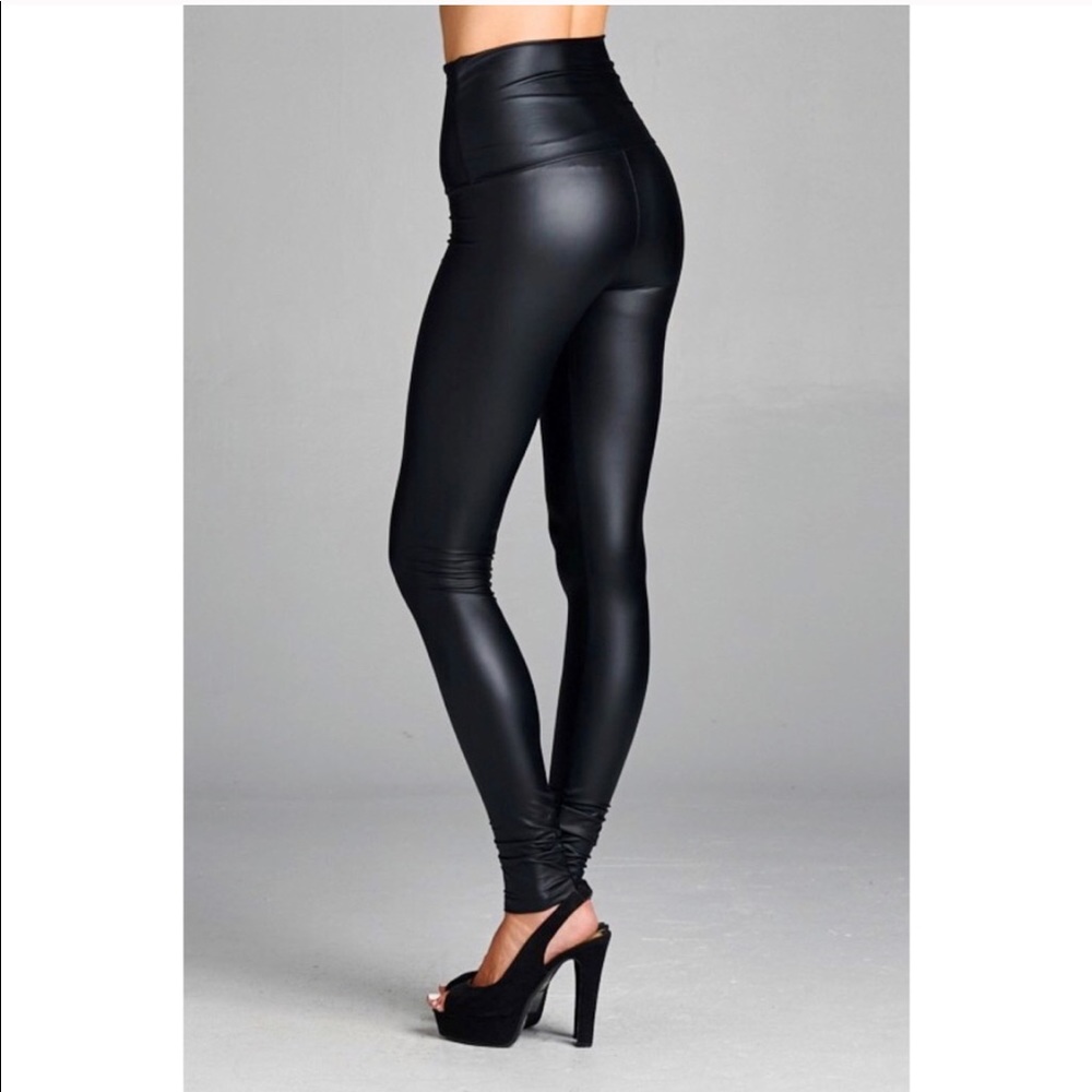 S-XL Avail! High Waisted Vegan Leather Leggings - Picture 4 of 7