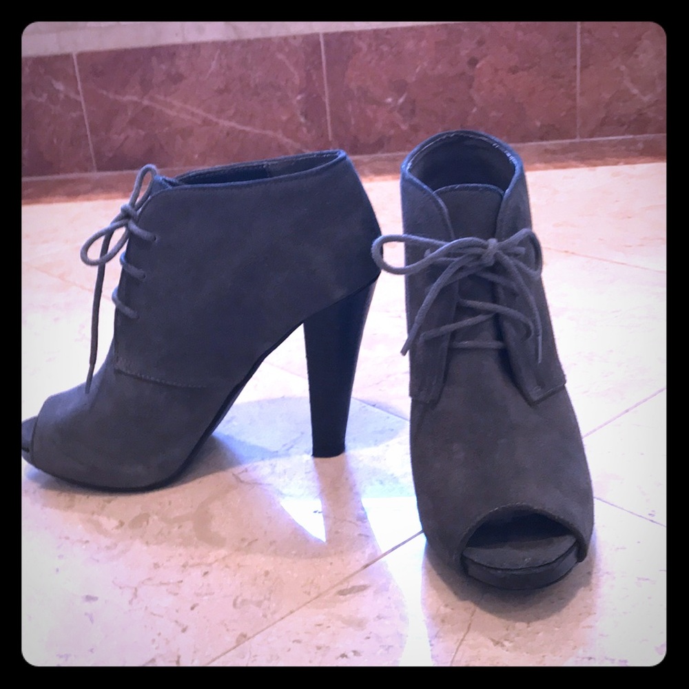 Suede grey booties