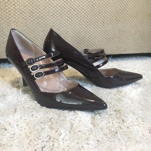 Tahari Heels!