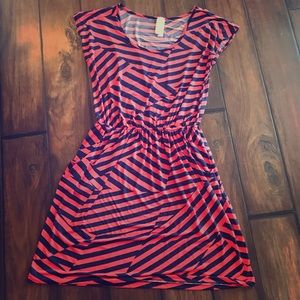 Francesca’s silky striped dress