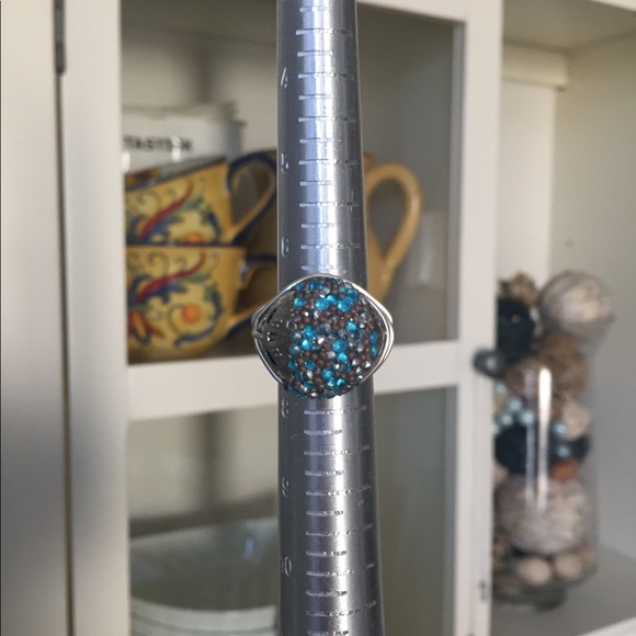 ๐SALE๐LARGE BEADED WIRE STATEMENT RING๐ - Picture 3 of 4