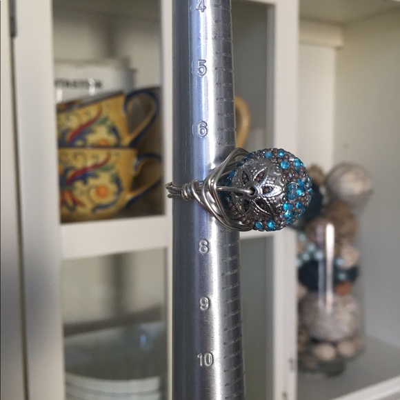 ๐SALE๐LARGE BEADED WIRE STATEMENT RING๐ - Picture 4 of 4