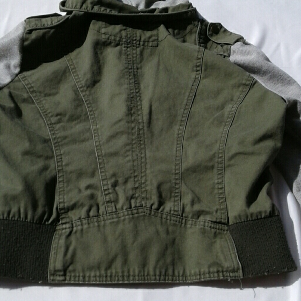 Jacket - Picture 5 of 5