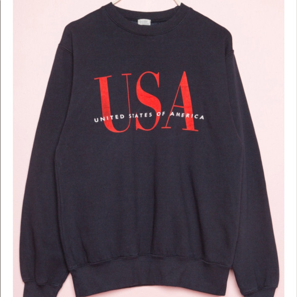BRAND NEW WITH TAG Brandy Melville USA sweatshirt