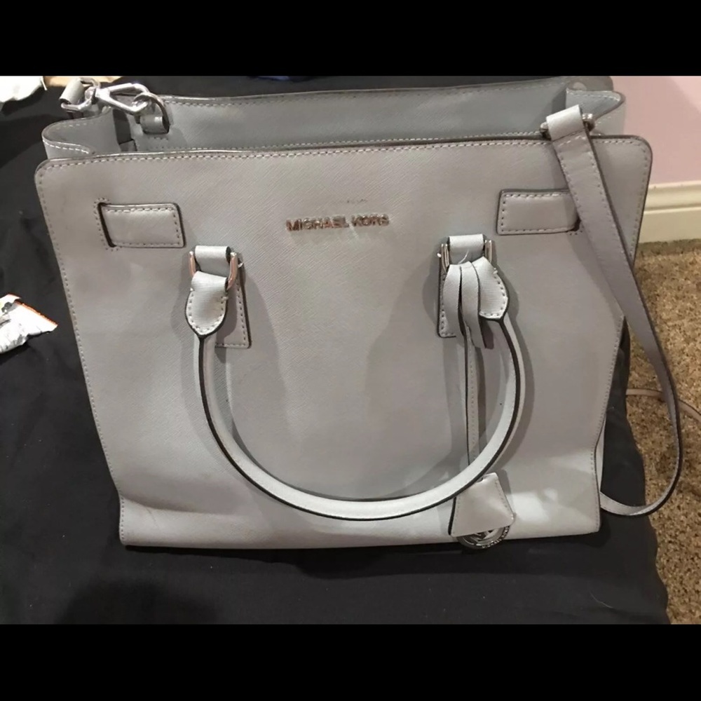 Large micheal Kors purse