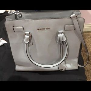 Large micheal Kors purse