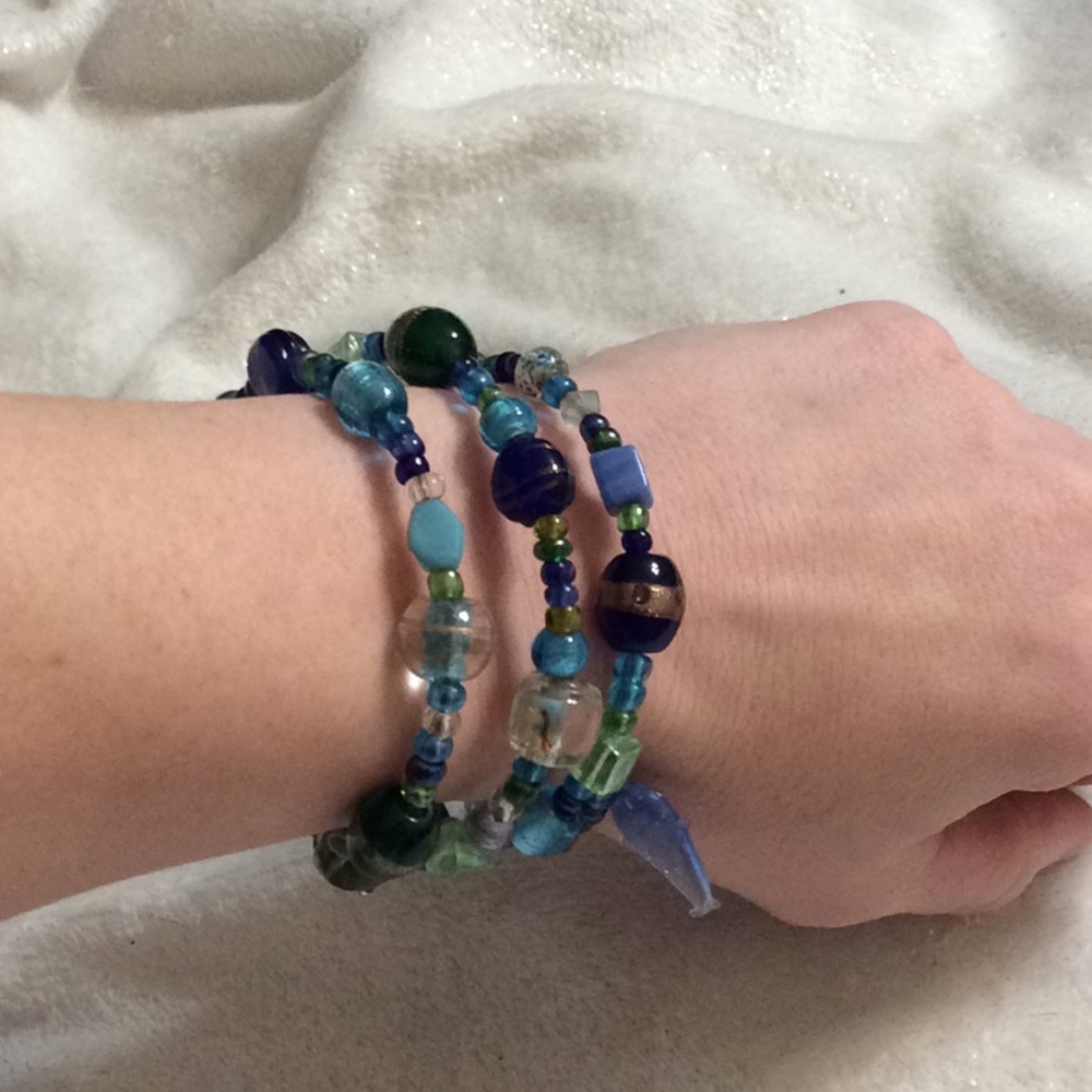 Glass beaded bracelet