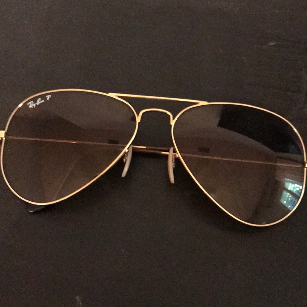 Gold frame. Brown Lens. Polarized Rayban Aviators
