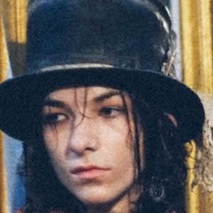 Meet your Posher, Chloe