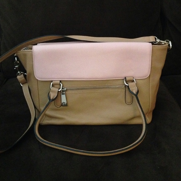 ❤ Beautiful Soft Leather Giani Bernini Bag - Picture 2 of 4