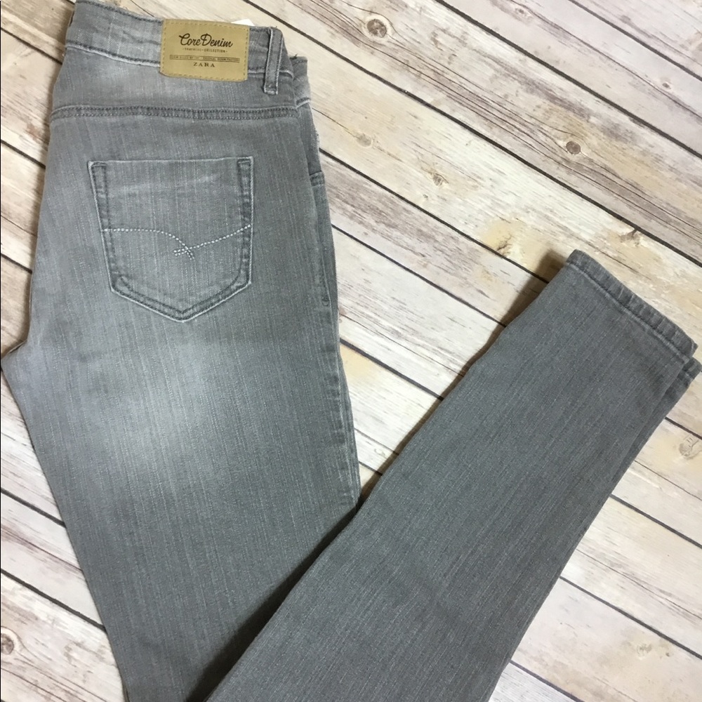 Zara jeans size 4 slim stretch
