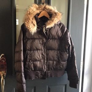 Puffer jacket with fur hood
