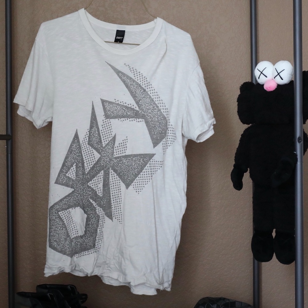Obey t shirt