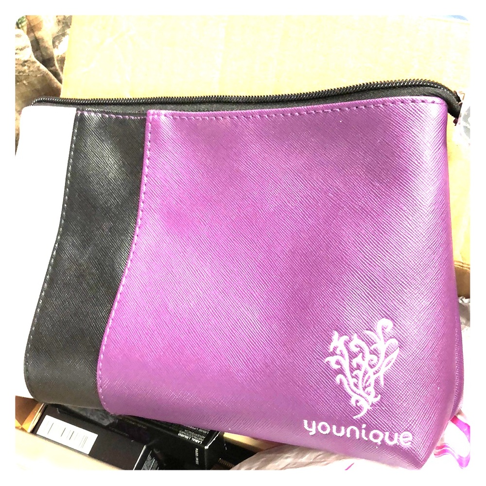 Younique bag