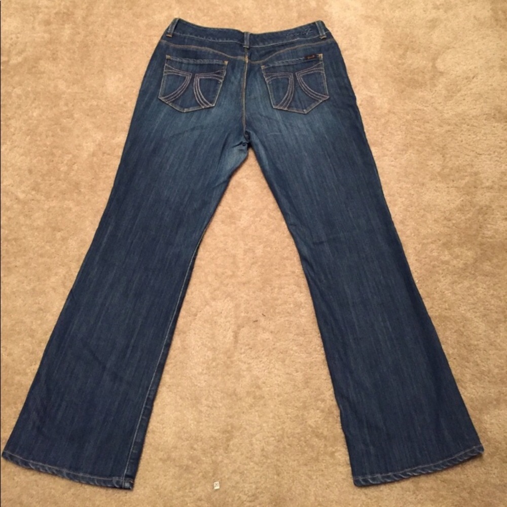 Seven jeans size 12 . Worn at most 5 times.