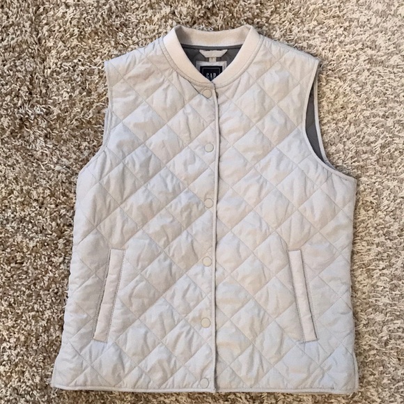 GAP Jackets & Blazers - Gap Vest med