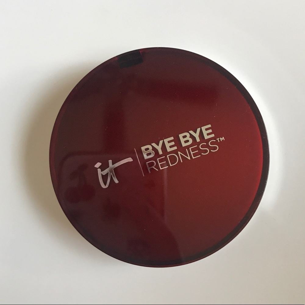 It Cosmetics Bye Bye Redness Erasing Powder