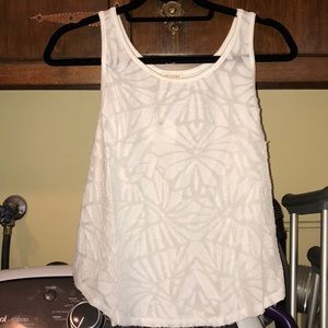 NWT beautiful white tank top