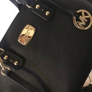 Michael Kors Mercer Bag