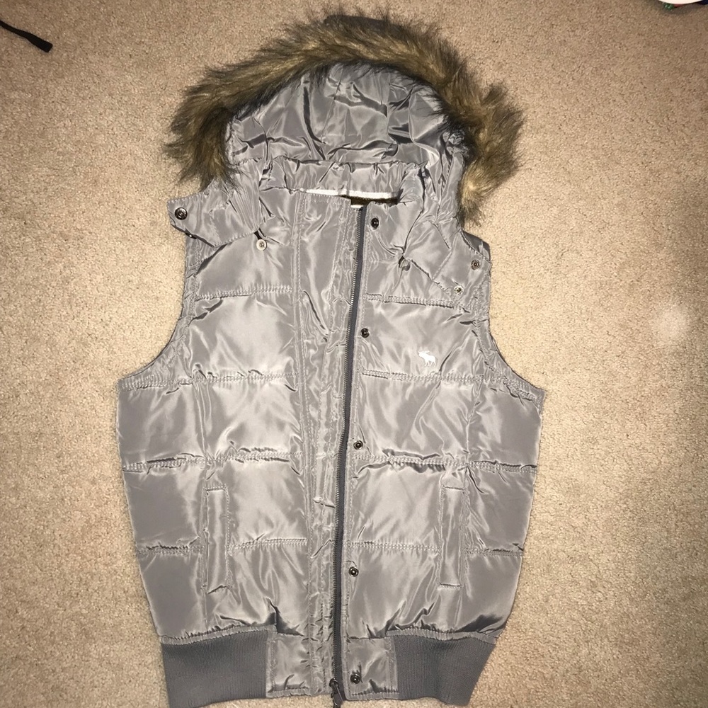 Abercrombie & Fitch Puffer Vest