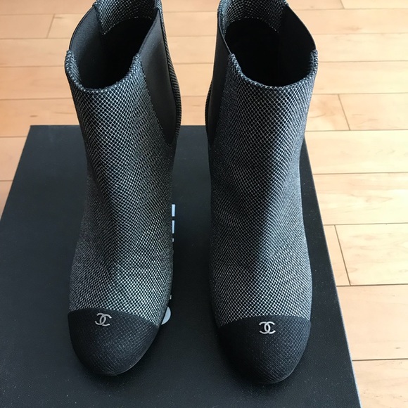 Chanel booties - Picture 2 of 7