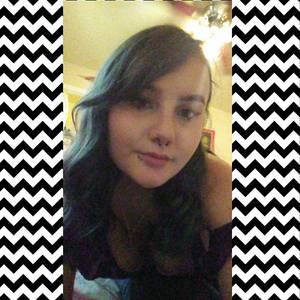 Meet your Posher, Devynn