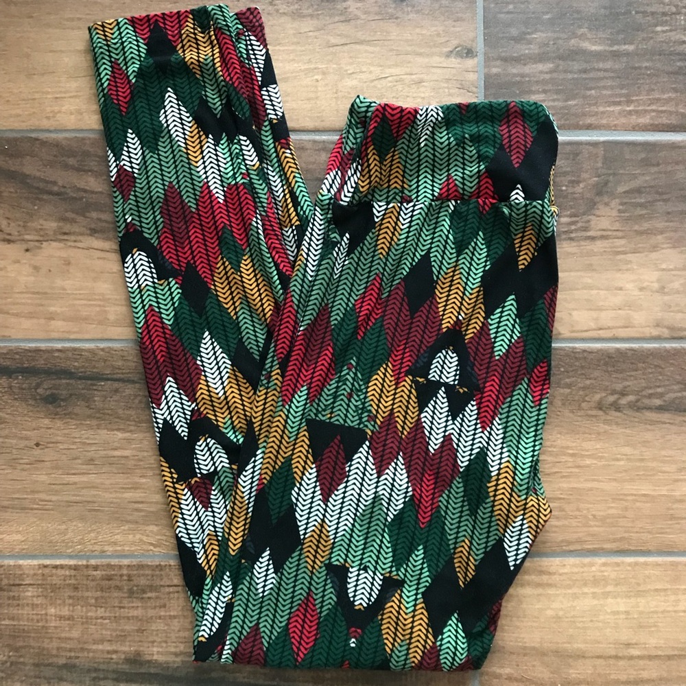 OS LULAROE CHRISTMAS LEGGINGS