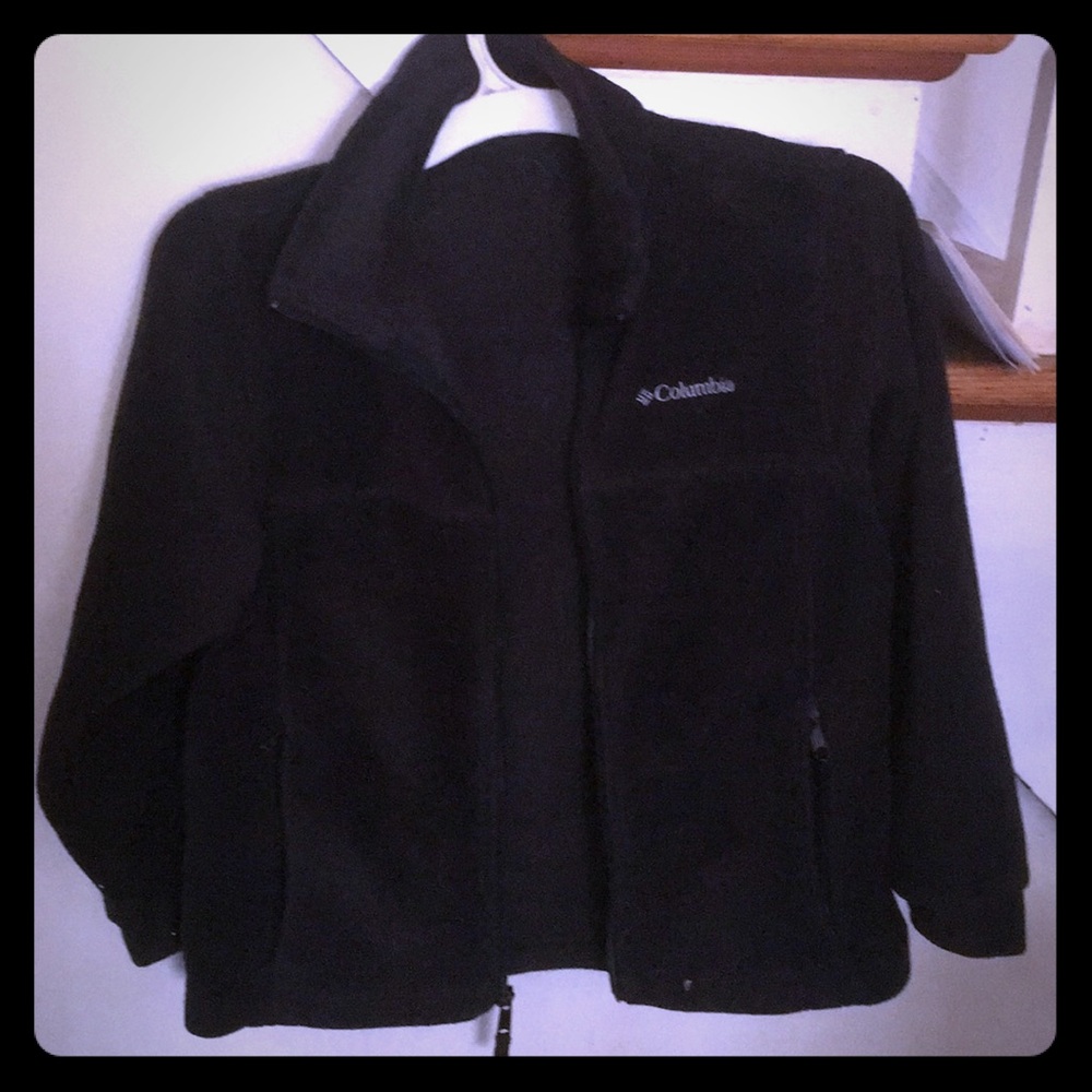 Kids’ Columbia fleece jacket.